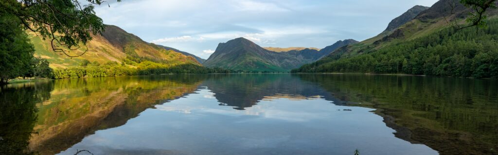 A scenic picture of Lake District 